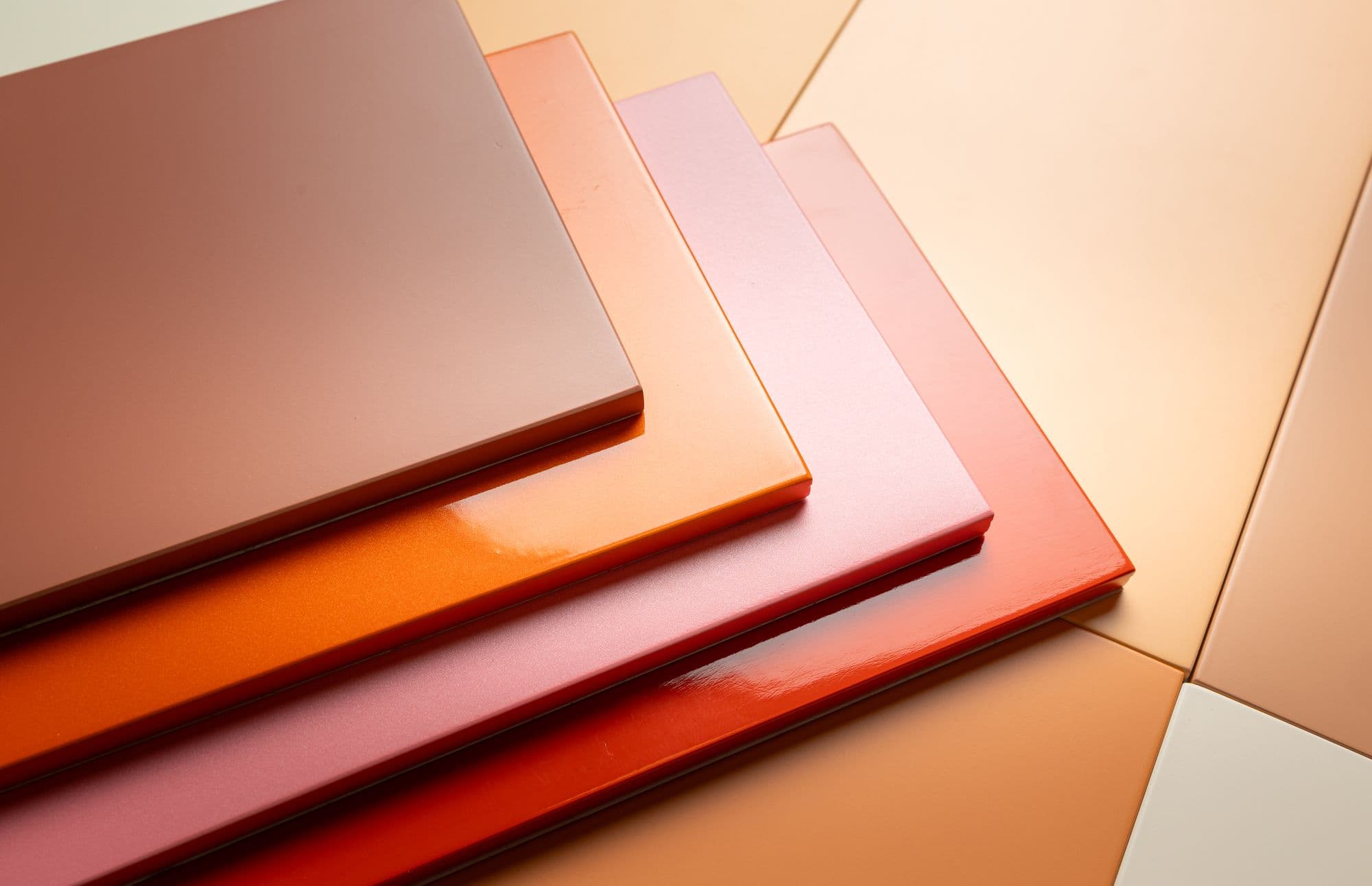 Coleção Emoções, Fresh Desire: placas em cobre, coral e laranja